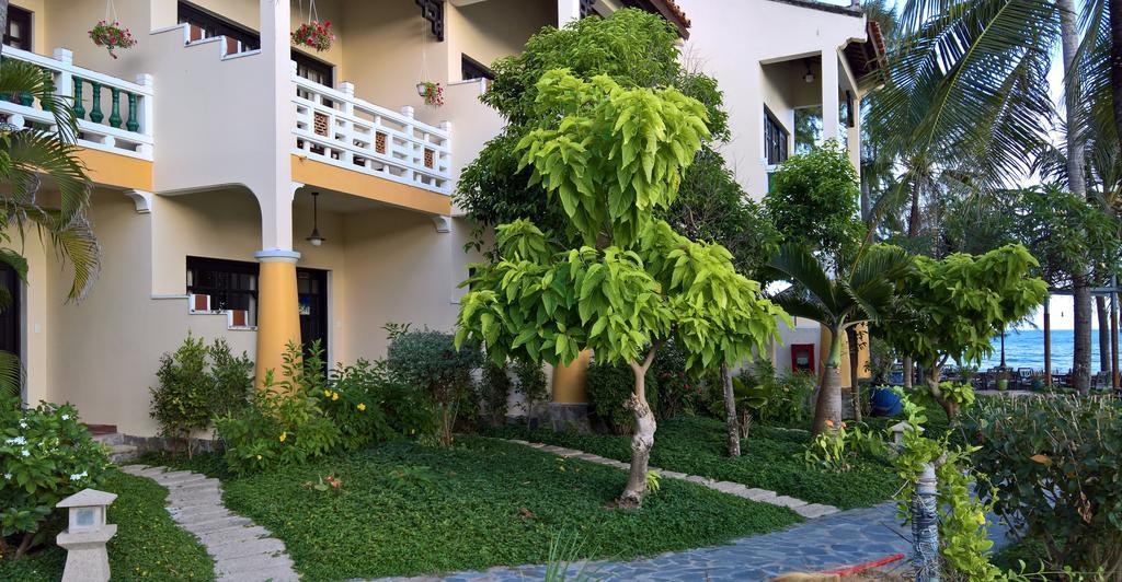 Dynasty Mui Ne Beach Resort Phan Thiet Exterior photo